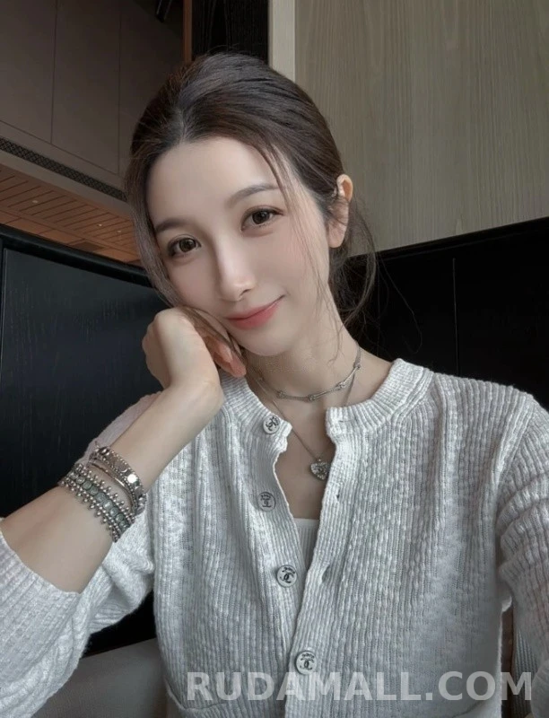 샤넬 샤넬 하트 더블 C 펜던트 목걸이 상세 이미지