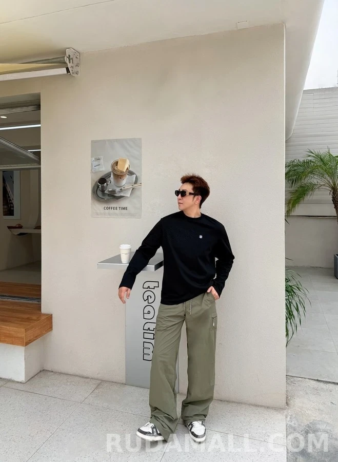 셀린느 셀린느 자수 엠블럼 긴팔 티셔츠 상세 이미지