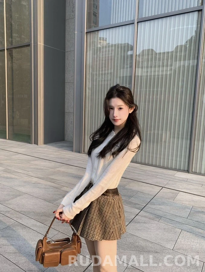 미우미우 미우미우 폴로 카라 니트 가디건 상세 이미지