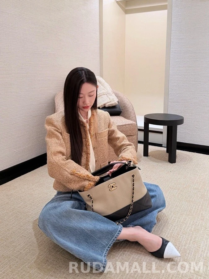 샤넬 샤넬 투톤 로고 슬링백 힐 상세 이미지