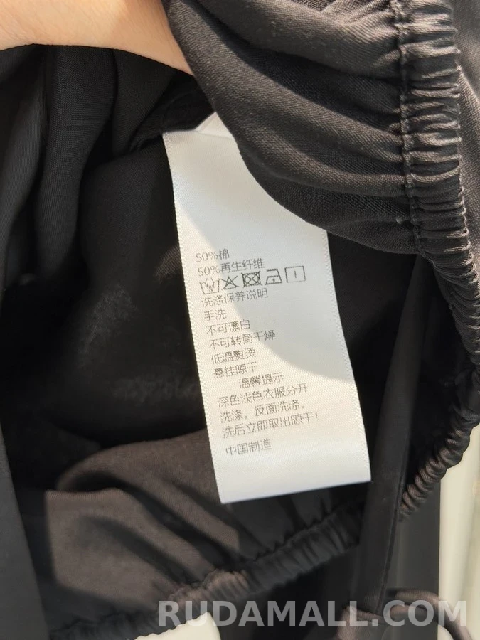 생로랑 세인트로랑 로고 새틴 드로스트링 셔츠 상세 이미지