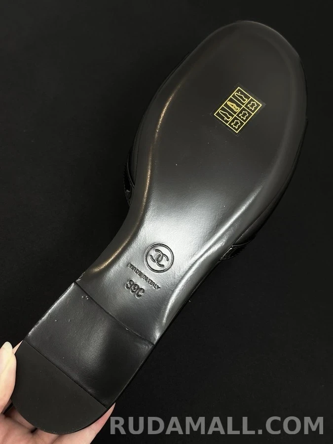 샤넬 샤넬 빅 더블 C 컷아웃 슬리퍼 상세 이미지