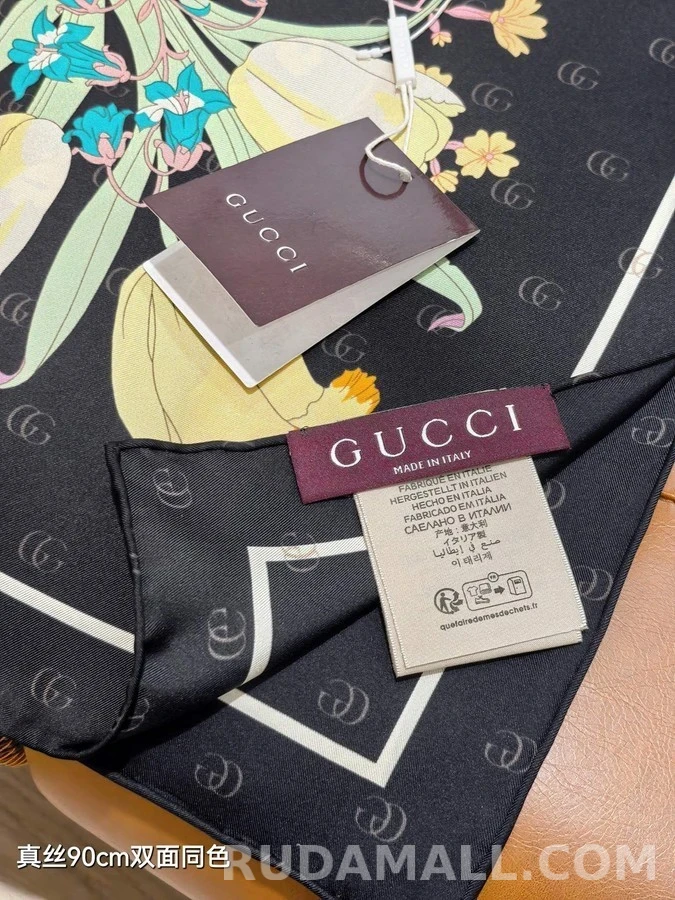 구찌 구찌 플라워 프린트 실크 스카프 상세 이미지