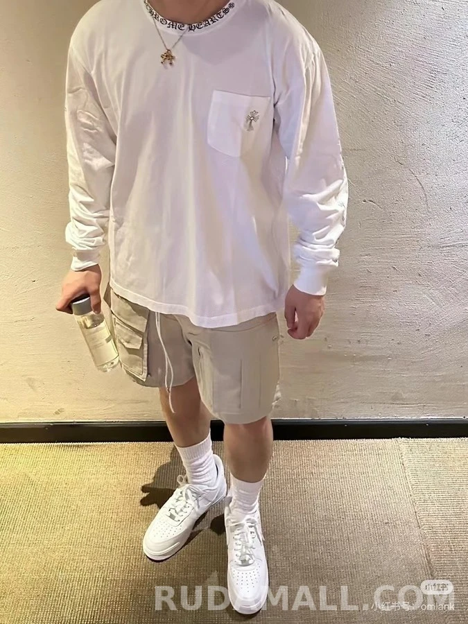 크롬하츠 크롬하츠 넥라인 스크립트 십자가 긴팔 티셔츠 상세 이미지