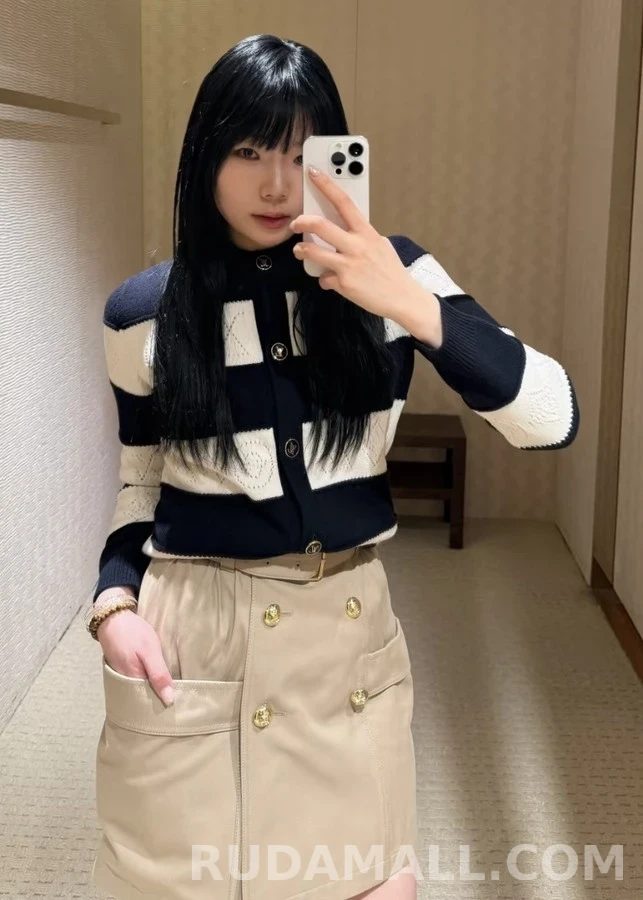 루이비통 루이비통 모노그램 스트라이프 긴팔 티셔츠 상세 이미지