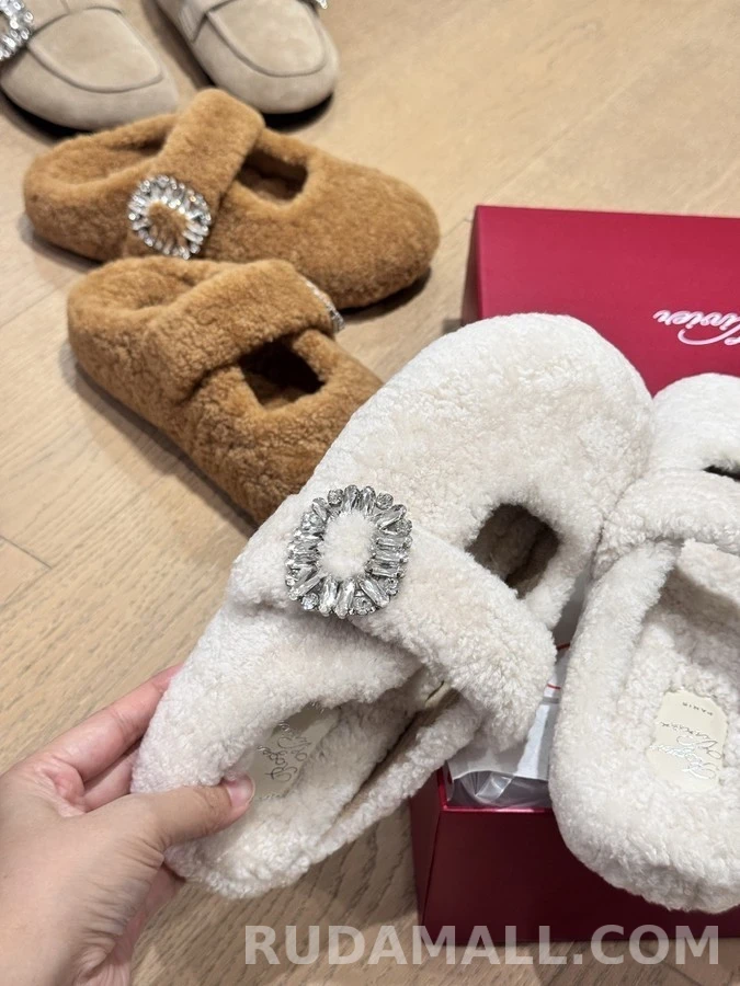 로저 비비에 로저비비에 크리스탈 버클 양모 슬리퍼 상세 이미지