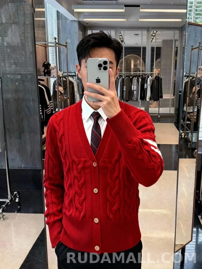 톰브라운 톰브라운 스트라이프 케이블 니트 가디건 상세 이미지