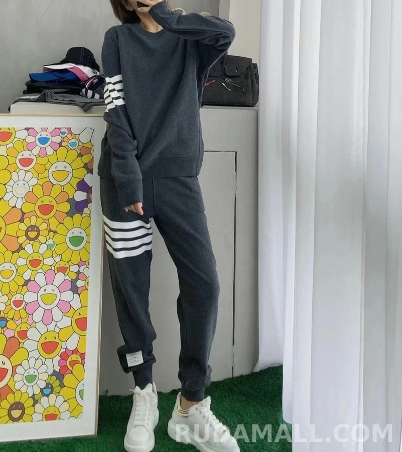 톰브라운 톰브라운 4바 스트라이프 맨투맨 상세 이미지