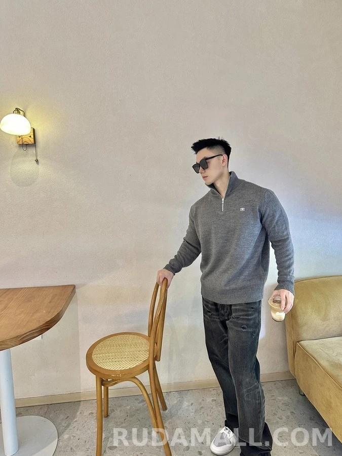 셀린느 셀린느 트리옹프 자수 반집업 니트 상세 이미지