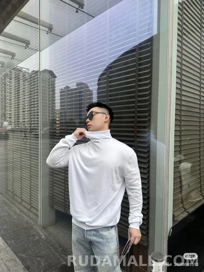 프라다 프라다 레터링 자수 터틀넥 니트 상세 이미지