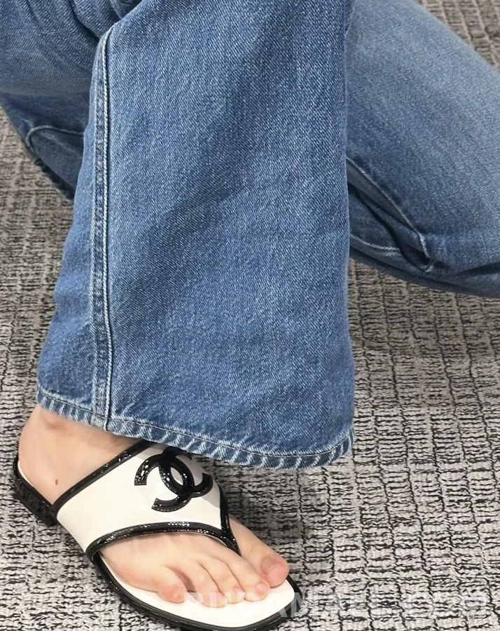 샤넬 샤넬 로고 샌들 상세 이미지