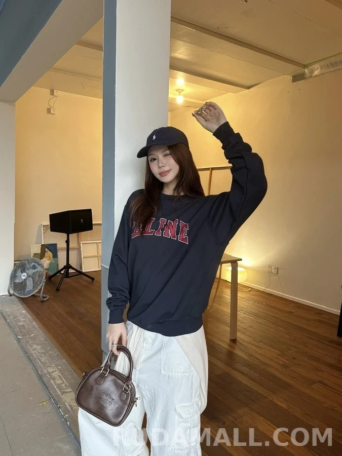 셀린느 셀린느 아치 레터링 맨투맨 상세 이미지