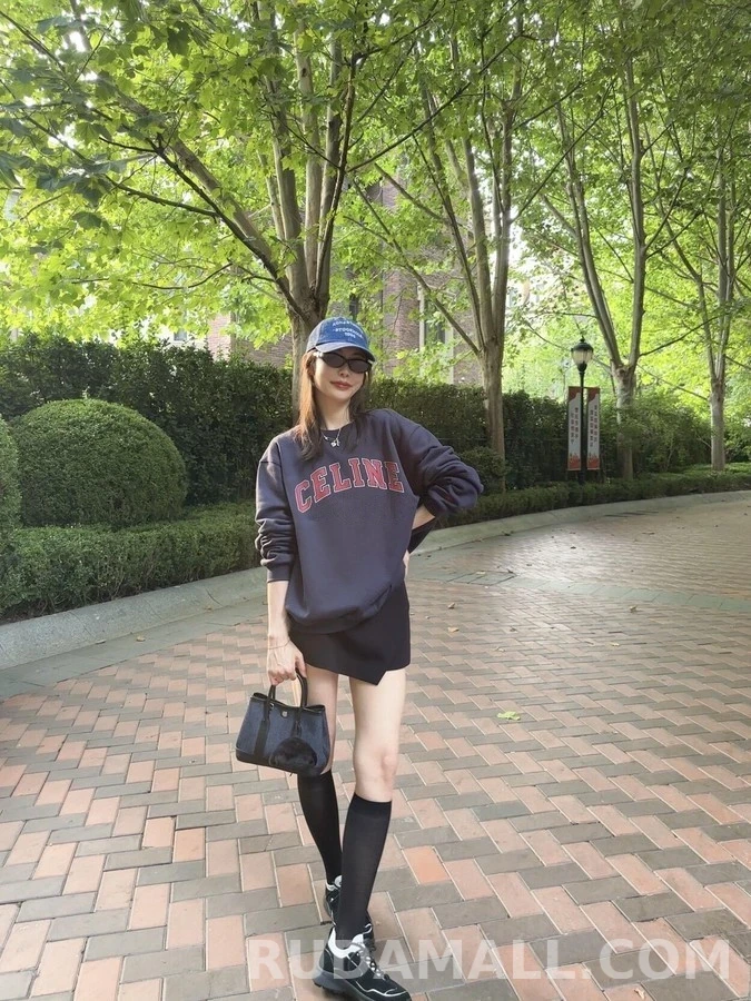 셀린느 셀린느 아치 레터링 맨투맨 상세 이미지