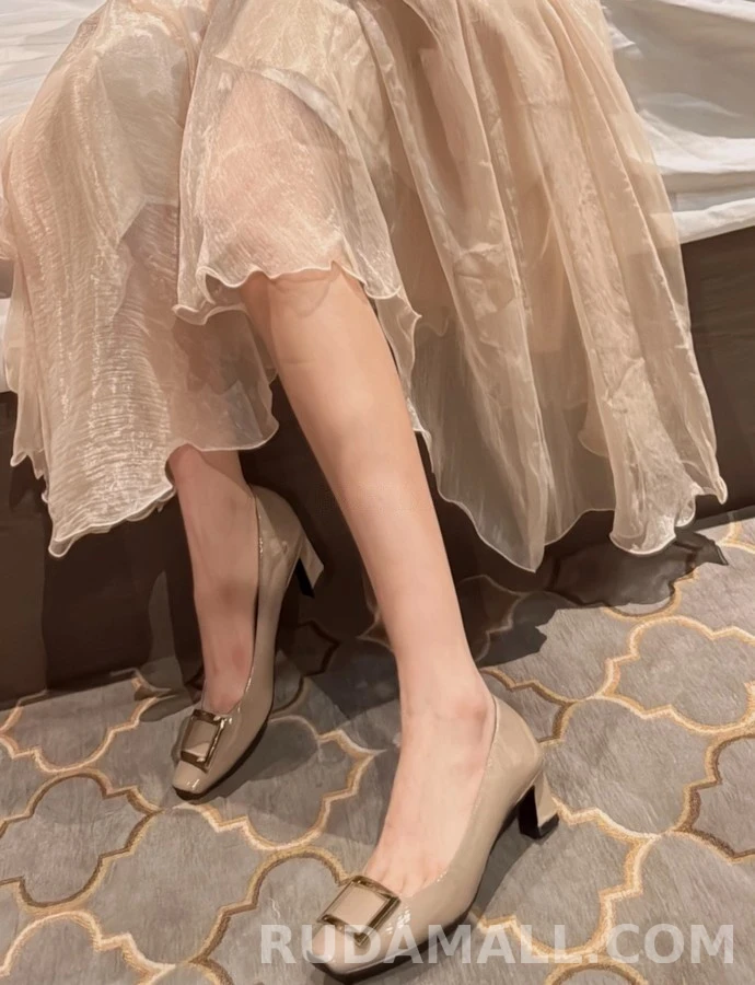 로저 비비에 로저비비에 사각 버클 키튼힐 펌프스 상세 이미지
