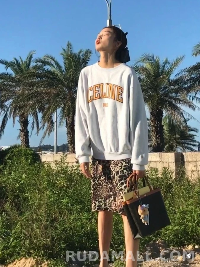 셀린느 셀린느 아치 레터링 맨투맨 상세 이미지
