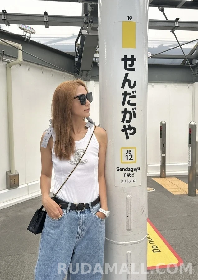 샤넬 샤넬 더블 C 로고 리버서블 벨트 상세 이미지