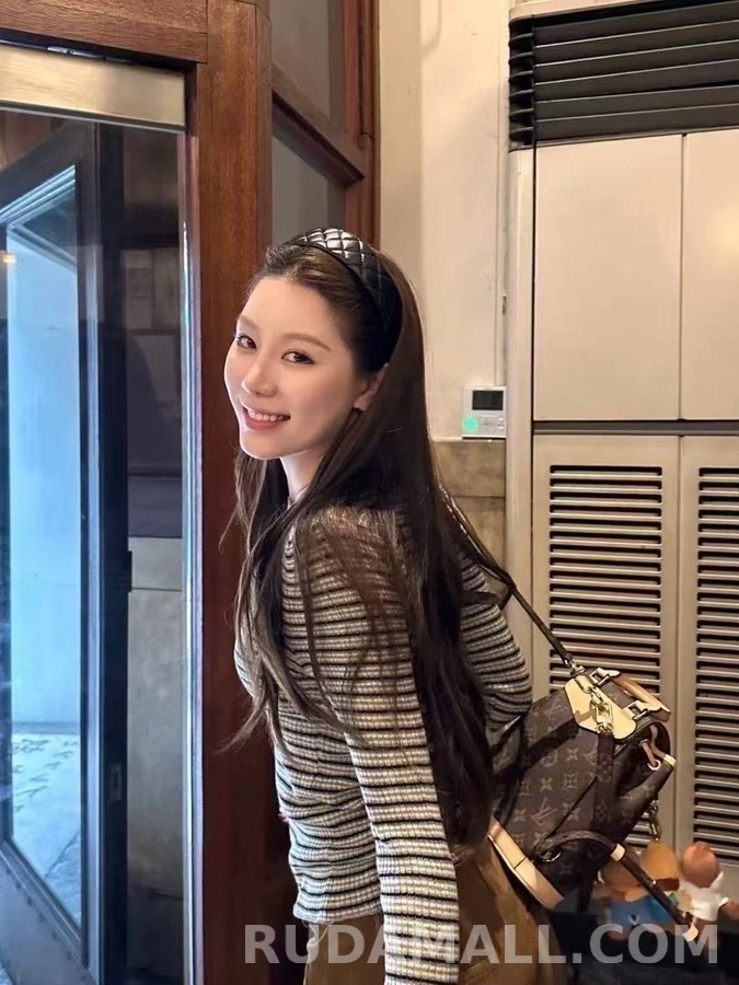 샤넬 샤넬 퀼팅 로고 헤어밴드 상세 이미지