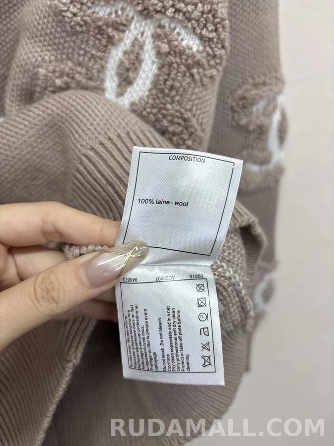 샤넬 샤넬 더블 C 로고 자수 가디건 상세 이미지