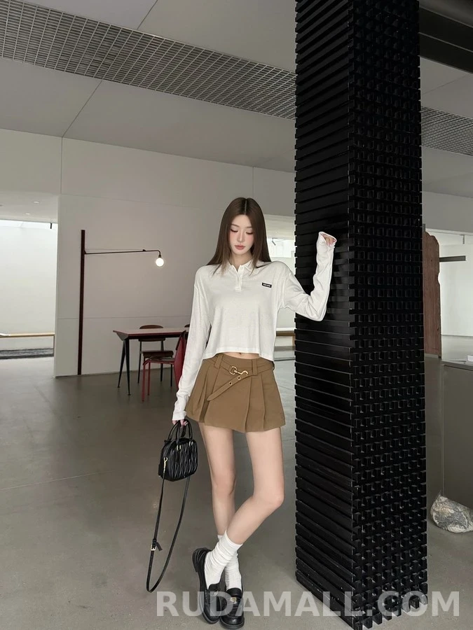 미우미우 미우미우 로고 크롭 폴로 긴팔 티셔츠 상세 이미지