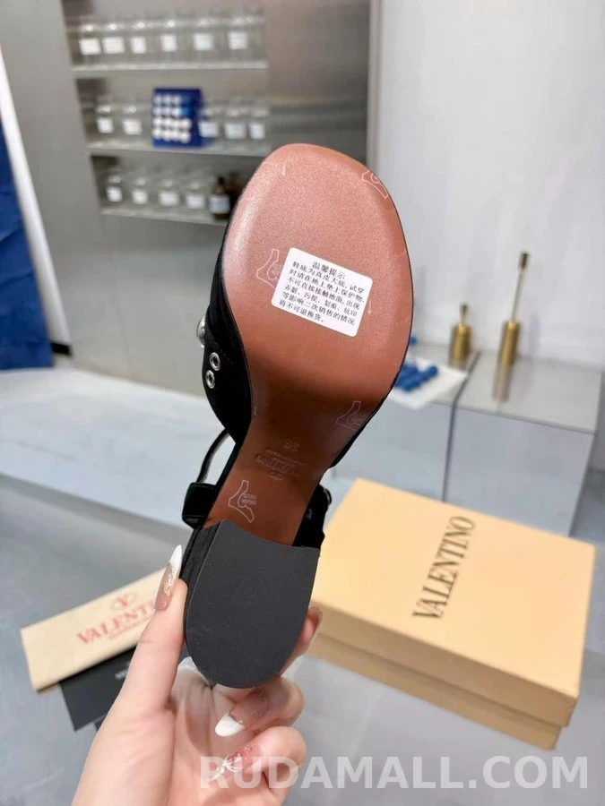 발렌티노 발렌티노 메탈 스터드 플랫폼 샌들 상세 이미지