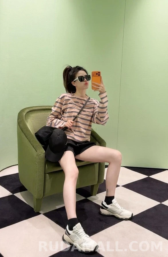 프라다 프라다 스트라이프 긴팔 티셔츠 상세 이미지