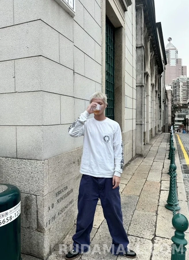 크롬하츠 크롬하츠 홀슈 크로스 긴팔 티셔츠 상세 이미지