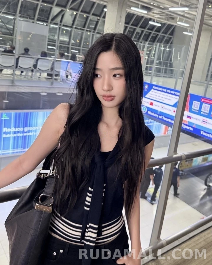 디올 디올 스트라이프 니트 스웨터 상세 이미지