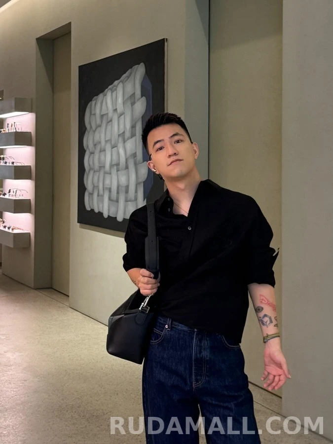 로에베 로에베 아나그램 자수 긴팔 셔츠 상세 이미지