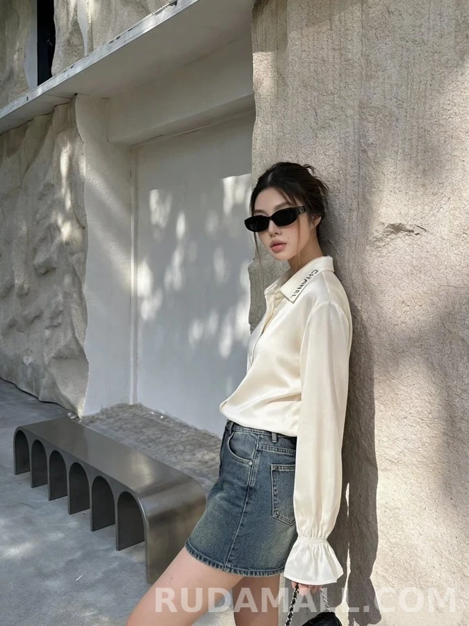 샤넬 샤넬 레터링 새틴 셔츠 상세 이미지