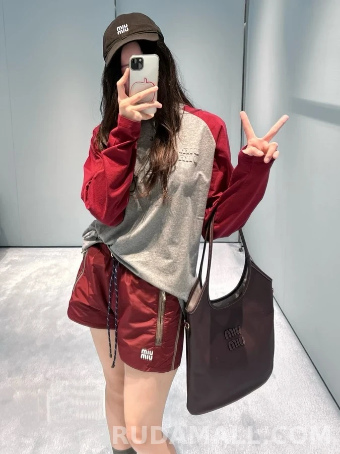 미우미우 미우미우 투톤 래글런 헨리넥 긴팔 티셔츠 상세 이미지