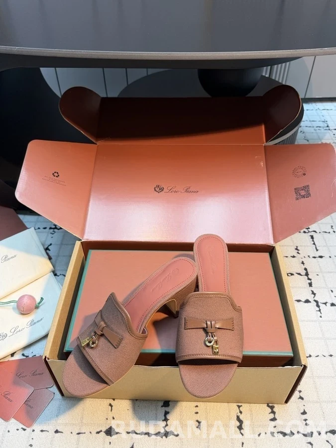 로로피아나 로로피아나 캔버스 패드락 블록힐 슬리퍼 상세 이미지