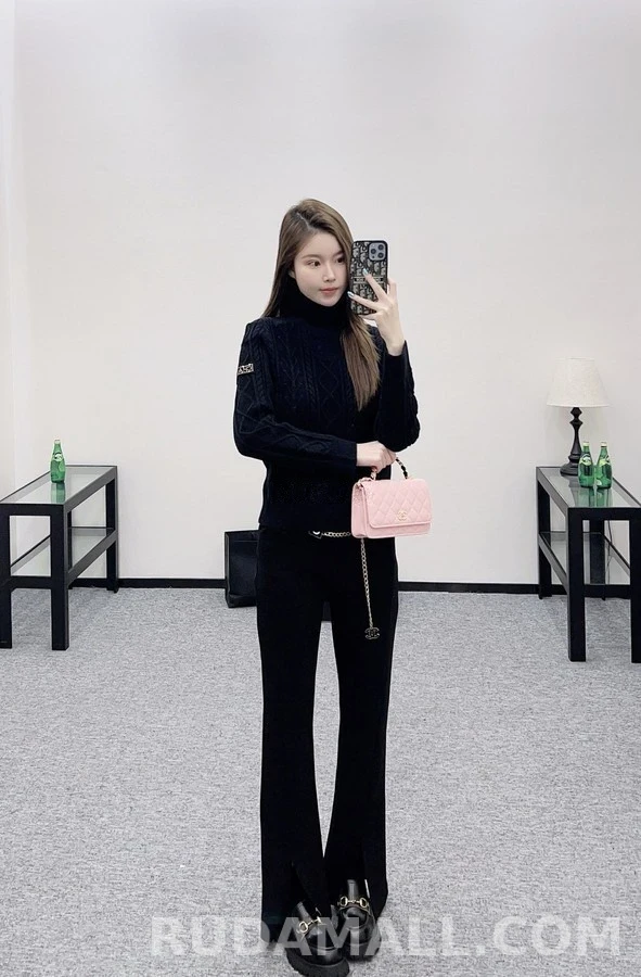 샤넬 샤넬 2025 케이블 니트 하이넥 스웨터 상세 이미지