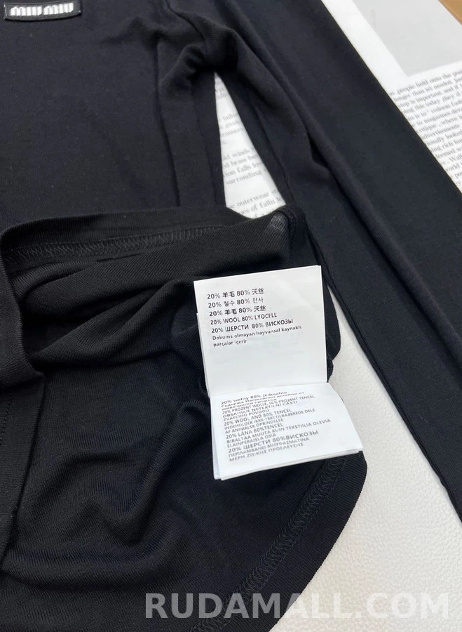 미우미우 미우미우 얇은 세미 시스루 로고 라운드넥 니트 상세 이미지