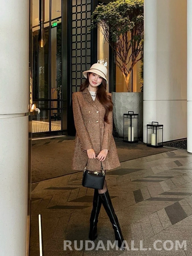 샤넬 샤넬 트위드 카라 페플럼 원피스 상세 이미지