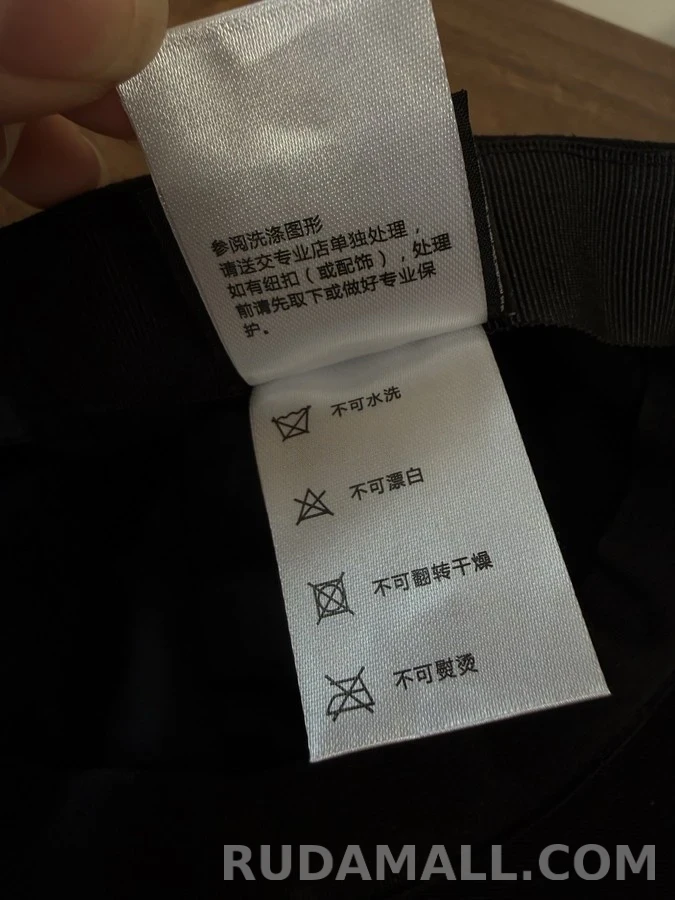 샤넬 샤넬 더블 C 자수 볼캡 상세 이미지