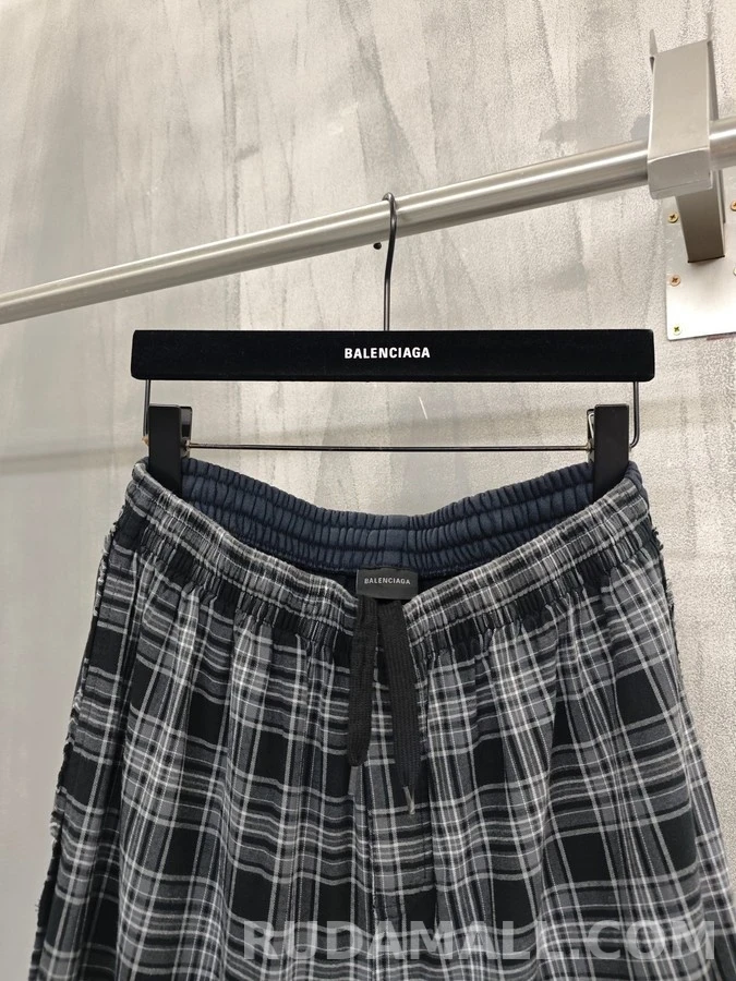 발렌시아가 발렌시아가 체크 배색 와이드 팬츠 상세 이미지