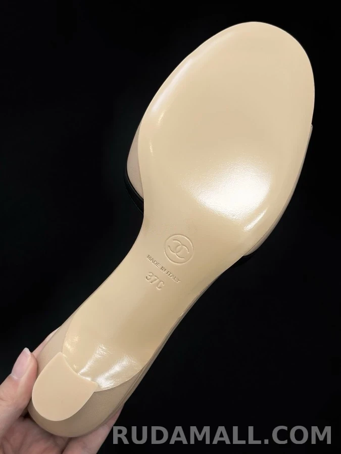 샤넬 샤넬 빅 더블 C 컷아웃 하이힐 뮬 상세 이미지