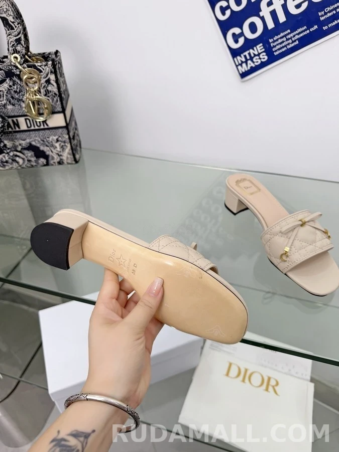 디올 디올 까나쥬 D로고 뮬 상세 이미지