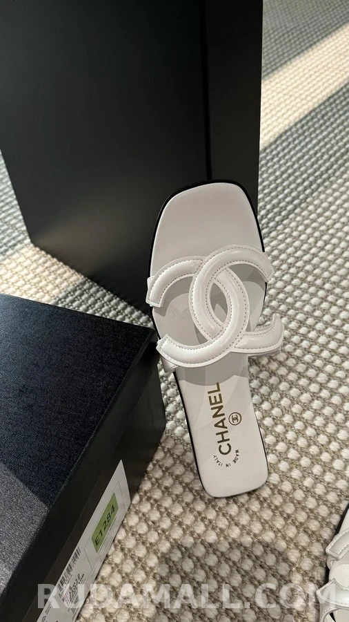 샤넬 샤넬 더블 C 로고 샌들 상세 이미지