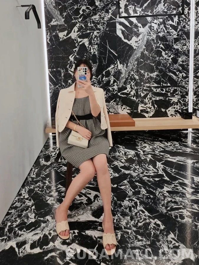 셀린느 셀린느 트리오페 블록힐 뮬 상세 이미지