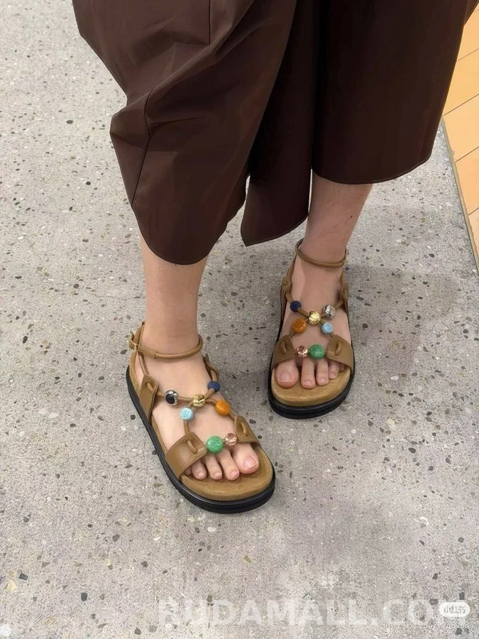 로에베 로에베 컬러 비즈 장식 샌들 상세 이미지