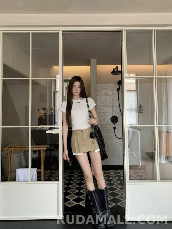 미우미우 미우미우 메탈 장식 플리츠 팬츠 상세 이미지