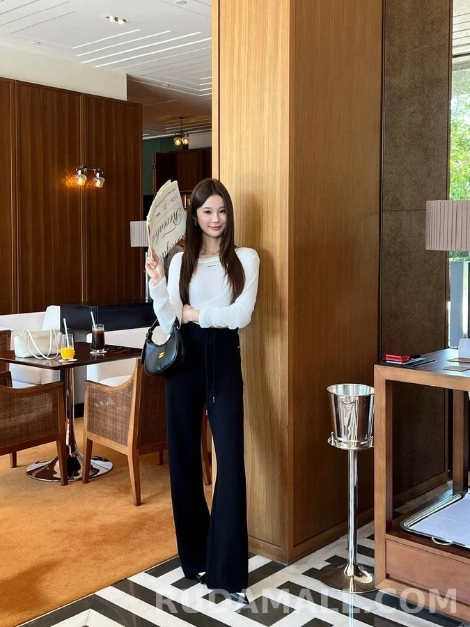 미우미우 미우미우 미니로고 드로스트링 플레어 팬츠 상세 이미지