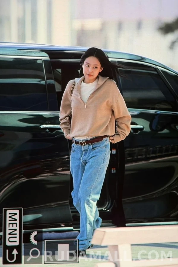 샤넬 샤넬 더블 C 로고 스트레이트핏 데님 팬츠 상세 이미지