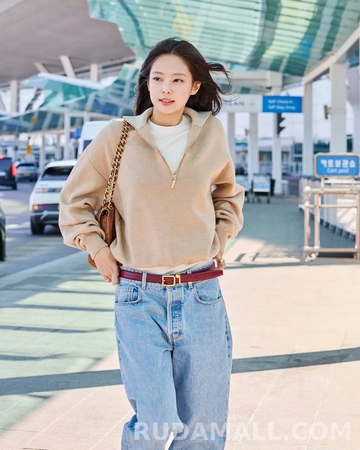 샤넬 샤넬 더블 C 로고 스트레이트핏 데님 팬츠 상세 이미지