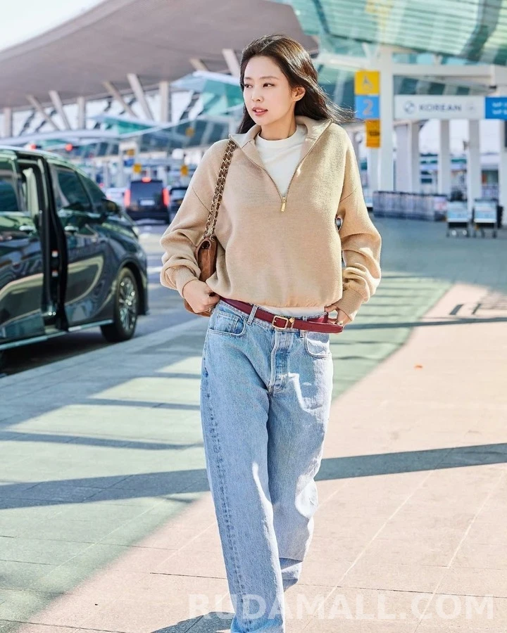 샤넬 샤넬 더블 C 로고 스트레이트핏 데님 팬츠 상세 이미지