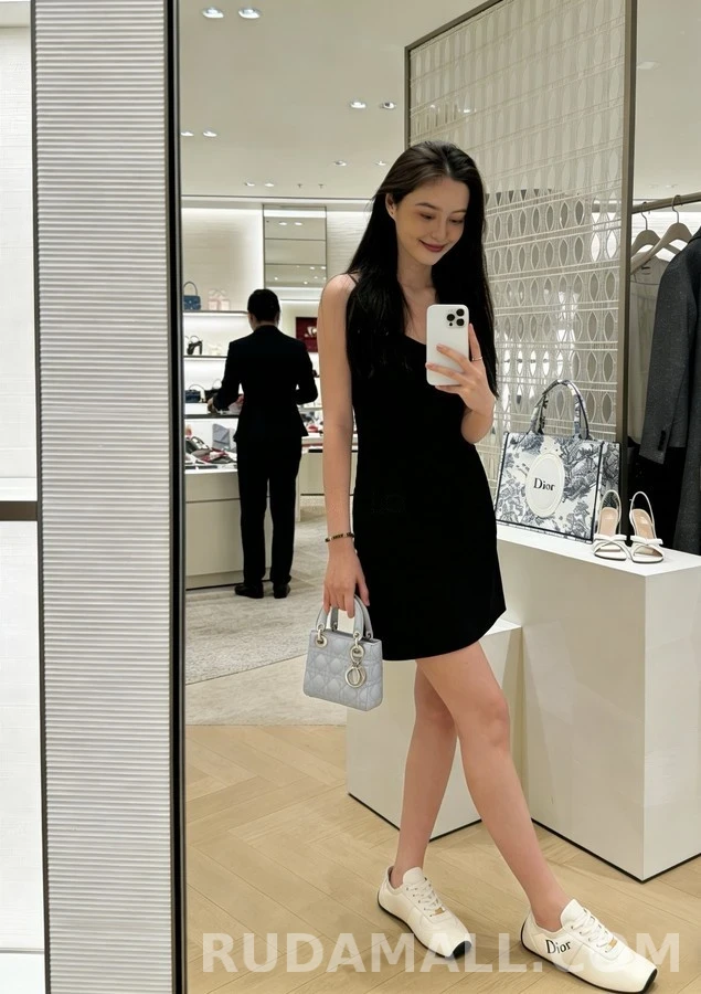디올 디올 레이스업 램스킨 스니커즈 상세 이미지