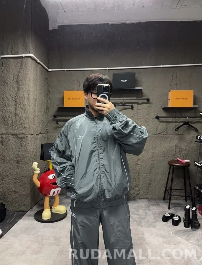 발렌시아가 발렌시아가 바디스 로고 리플렉티브 트랙 팬츠 상세 이미지