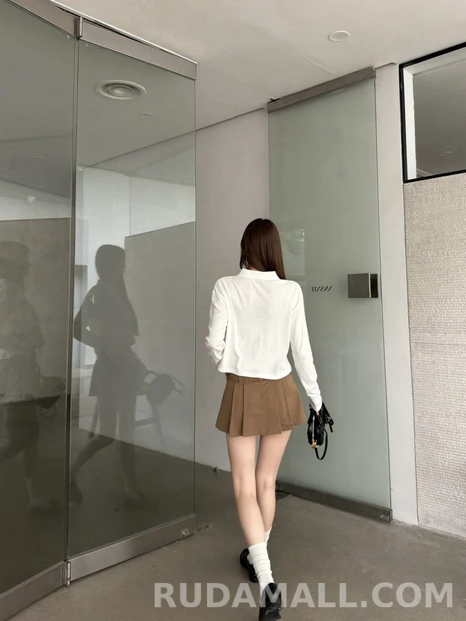 미우미우 미우미우 메탈 벨티드 플리츠 미니 스커트 상세 이미지