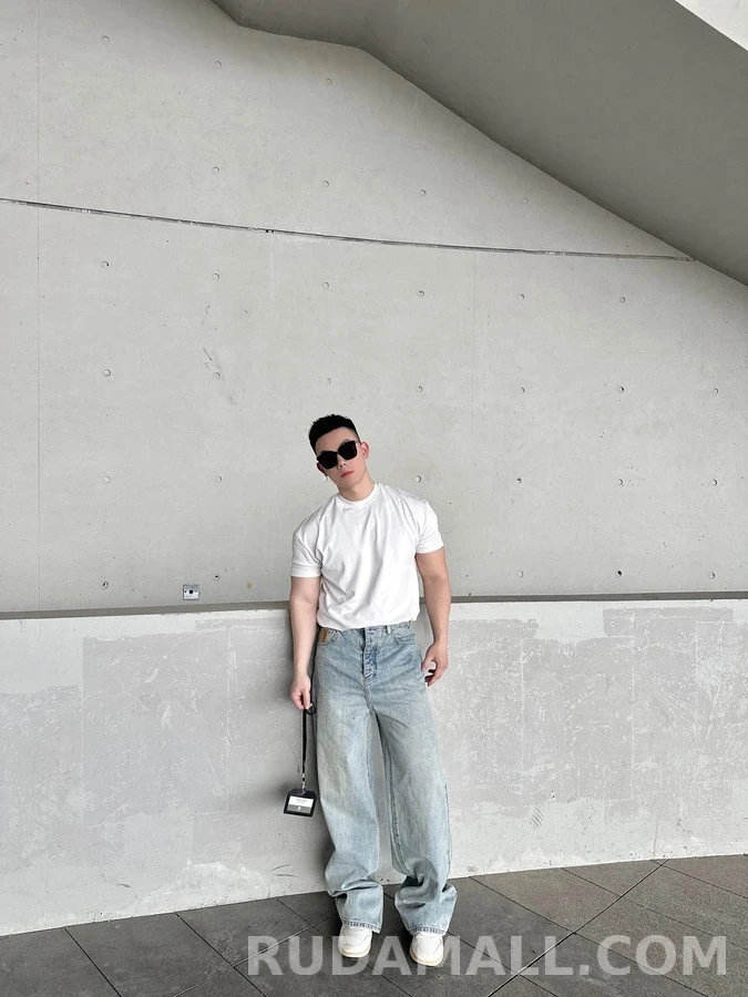 루이비통 루이비통 워싱 와이드 데님 팬츠 상세 이미지